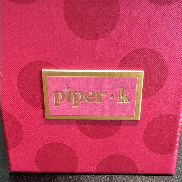 Piper K | Hoop Earrings ✨ - Picture 2 of 8